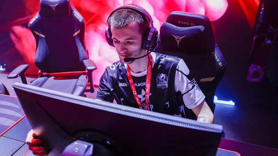 Глава профильного комитета выступила за систему прокатных удостоверений для игр и другие меры регулирования. Власти обсуждают законопроекты, возможные штрафы и последствия для рынка после ухода ряда зарубежных издателей.