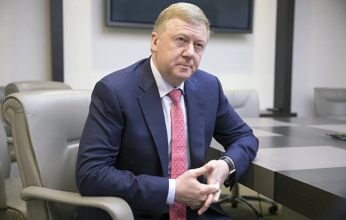 Судебные приставы начали арест активов бывшего главы «Роснано» Анатолия Чубайса на сумму 5,5 млрд рублей на основании решения Арбитражного суда Москвы по иску госкорпорации. Общий объём взысканий по делам против экс-менеджеров оценивается примерно в 22,5 млрд рублей.