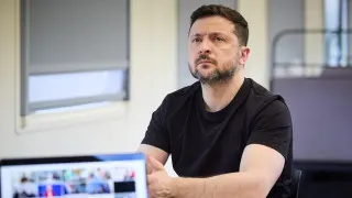 Президент Украины Владимир Зеленский считает, что ограничения в российском сегменте интернета и блокировка мессенджеров связаны с подготовкой к масштабной мобилизации и возможному новому наступлению в Украине.