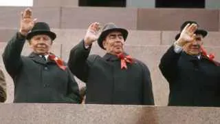 Правительство переходит к ручному управлению рынком топлива: Минэнерго будет устанавливать обязательные планы по выпуску и отгрузкам бензина и дизеля до конца 2026 года, одновременно сдерживая рост цен на АЗС в пределах инфляции.