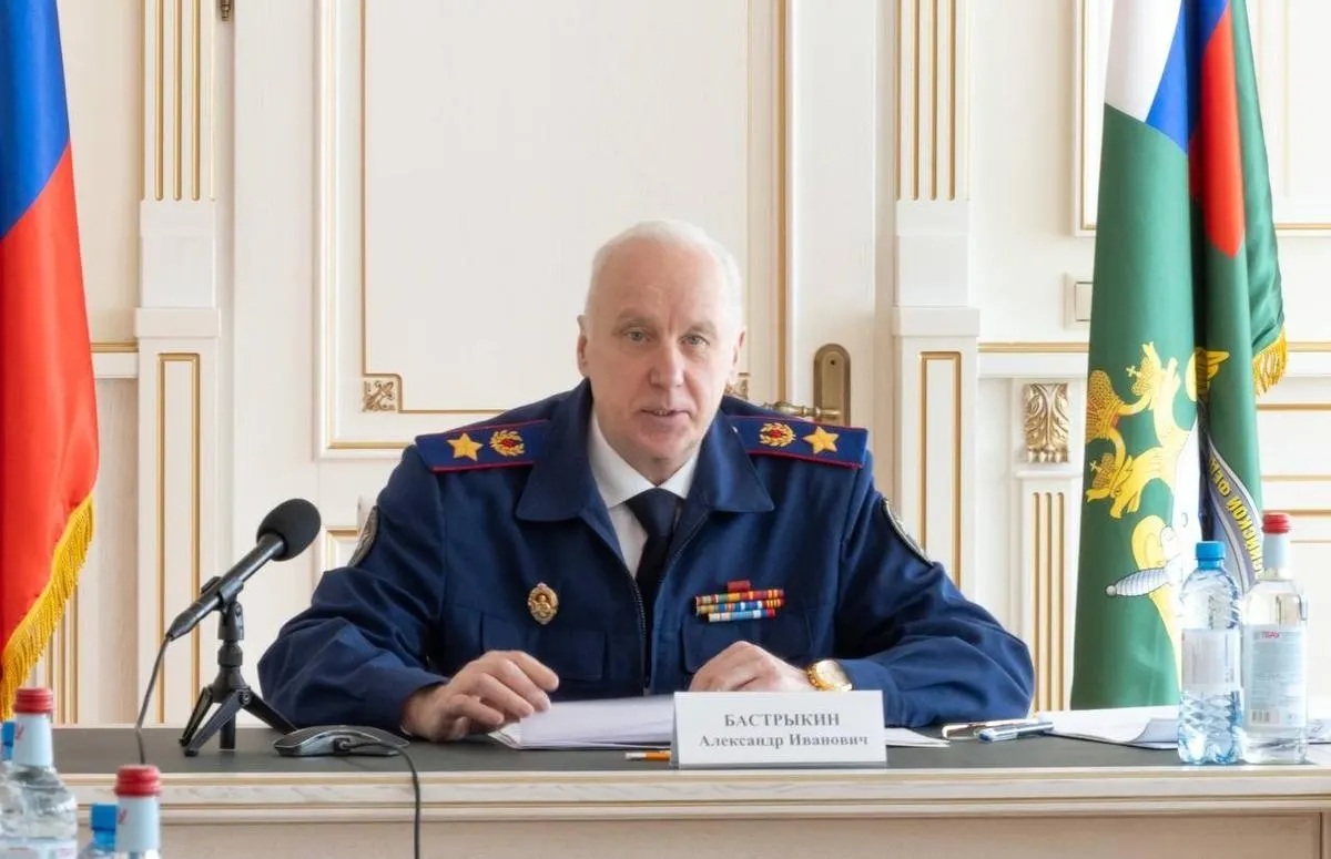 Председатель Следственного комитета России поручил проверить произведения писателя Григория Остера, включая его популярные «Вредные советы», сочтя их содержание спорным с педагогической точки зрения.