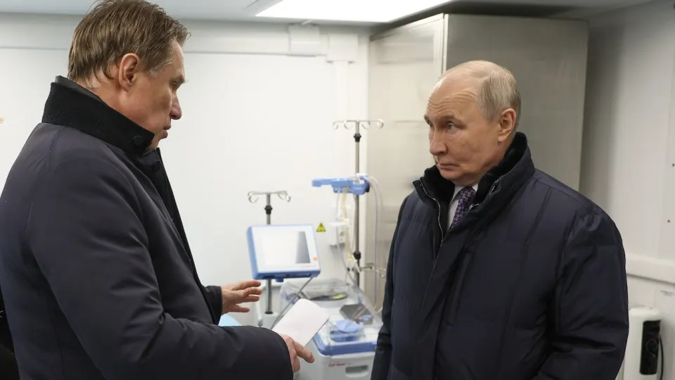 Президент поручил министру здравоохранения расширить охват репродуктивной диспансеризации, предложив шире проверять репродуктивную функцию и у мужчин, и у женщин. Меры направлены на борьбу со стойким снижением рождаемости в стране.