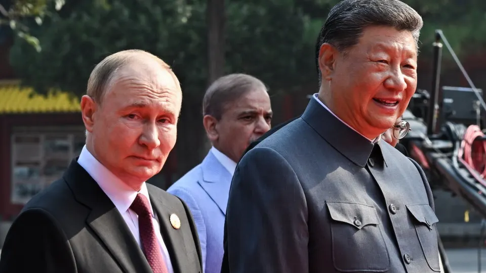 Проект макропрогноза правительства РФ показывает: до конца 2020‑х Россия не сможет резко нарастить экспорт газа в Китай, а запуск газопровода «Сила Сибири‑2» фактически сдвигается на более поздний срок из‑за отсутствия договорённостей по цене и условиям проекта.