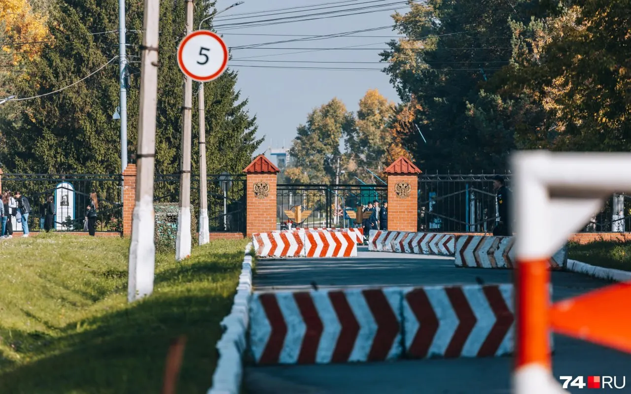 Правительство вывело Челябинское высшее военное авиационное училище штурманов из подчинения Воронежской академии; реорганизацию должны завершить к 1 сентября 2026 года.