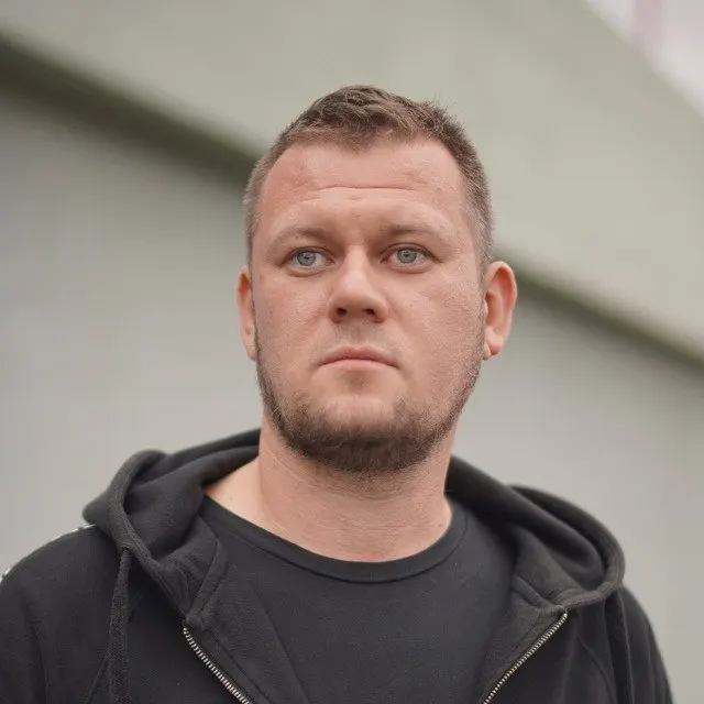 Российский Минюст включил в список «иностранных агентов» украинского журналиста и блогера Дениса Казанского. Он заявил, что не имеет российского гражданства, назвал решение абсурдным и отметил, что ожидал более серьёзных обвинений.