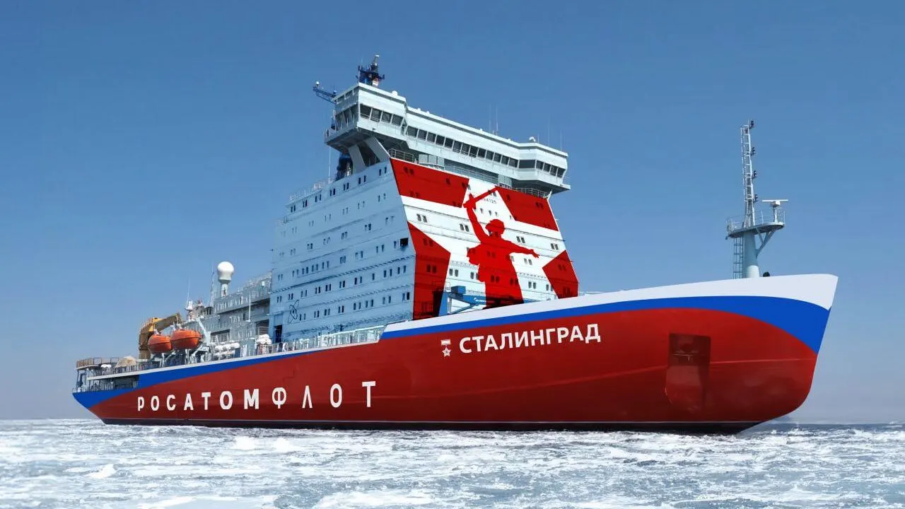 Рассматриваются портовый сбор или плата за перевозки по Северному морскому пути, которые могут принести до 138 млрд руб. в 2027–2035 годах для достройки ледоколов «Ленинград» и «Сталинград».