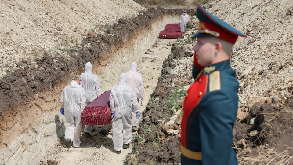 Анализ поимённых списков, реестра наследственных дел и судебной статистики даёт минимальную документально обоснованную оценку в 352 тысячи погибших; в неё впервые включены также те, кого суды признали погибшими или пропавшими без вести.