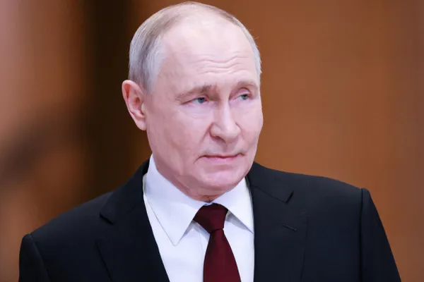 МИД сообщил об отзыве посла Сергея Копыркина в Москву на консультации 30 мая — действие связано с шагами Армении по сближению с Евросоюзом, которые, по оценке России, наносят ущерб взаимодействию в рамках ЕАЭС.