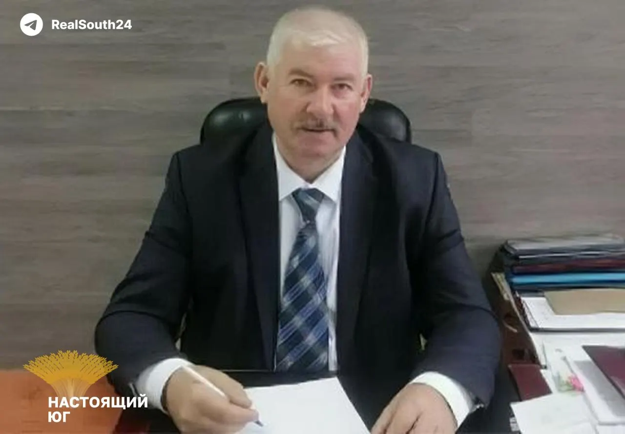 Иловлинский районный суд признал главу района виновным в превышении полномочий, повлёкшем гибель сотрудника. Ему назначили три года лишения свободы условно и запрет на занятие госдолжностей на два года.