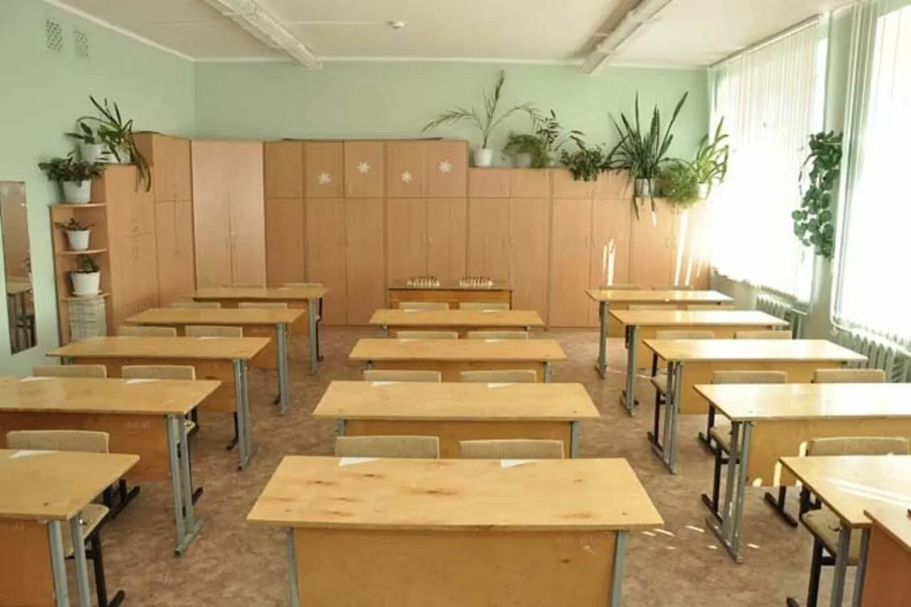В Краснодарском крае лишь 38,5% девятиклассников собираются продолжить обучение в старших классах ради поступления в высшие учебные заведения; в сельской местности большинство выбирает колледжи и техникумы.