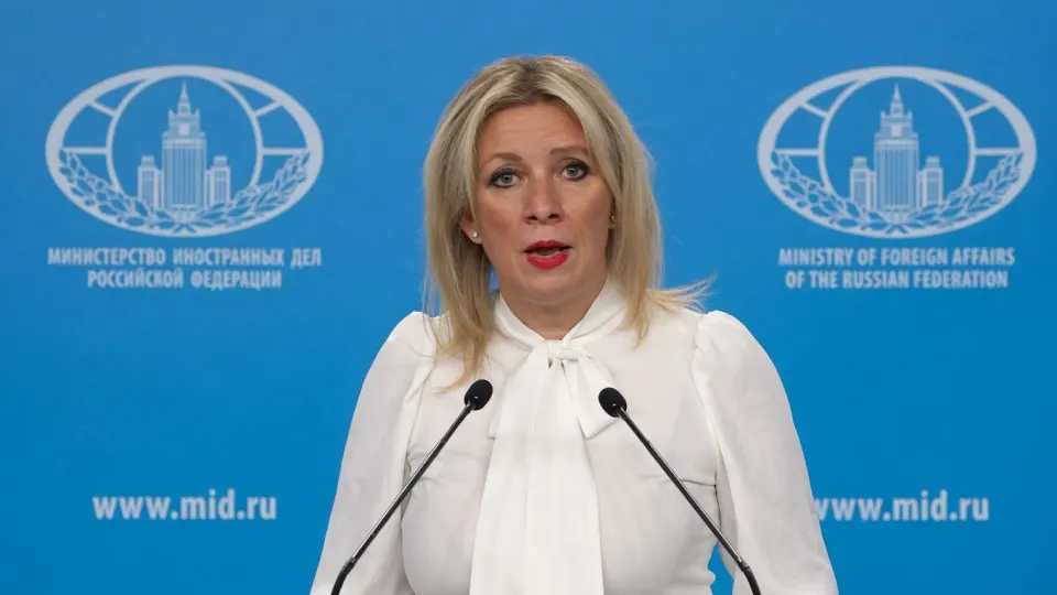 Официальный представитель МИД России Мария Захарова пригрозила ответом на любую «агрессию» в отношении российских граждан в Приднестровье и заявила, что Москва готова применить «все необходимые средства» для их защиты. Ранее президент России подписал указ об упрощённом порядке получения российских паспортов жителями региона, что обострило недоверие со стороны Кишинёва.