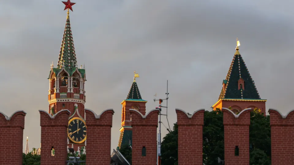 Помощник президента РФ Юрий Ушаков заявил, что продолжение формата США—Украина—Россия нецелесообразно до вывода украинских войск из контролируемой Россией части Донбасса; Москва настаивает на территориальных уступках как условии для дальнейших переговоров.