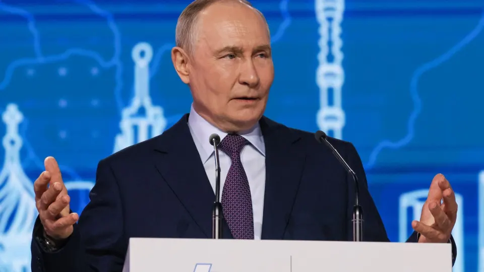 На съезде Союза машиностроителей президент призвал использовать опыт участников СВО для укрепления технологического суверенитета и внедрения инноваций. В материале также отмечены масштабы ранений и инвалидности среди вернувшихся и связанные с этим социальные и криминальные последствия.