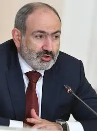 Премьер-министр Армении пообещал компенсировать убытки экспортёров, столкнувшихся с запретами и проверками при поставках продукции в Россию, а также помочь в повышении качества товаров и поиске альтернативных рынков.