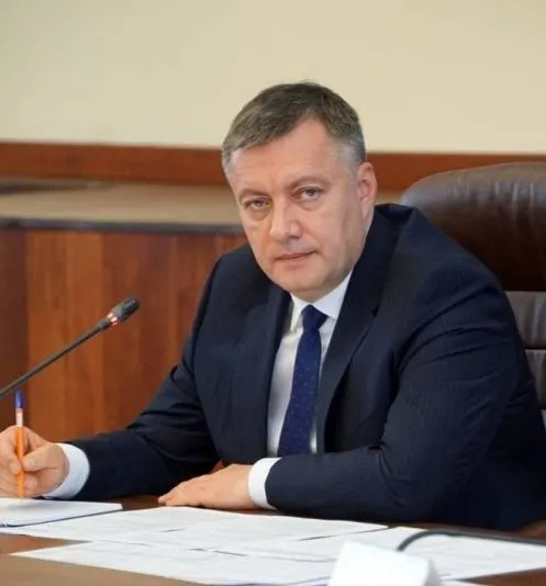 Губернатор Иркутской области сообщил о решениях федерального штаба: отгрузки топлива по действующим договорам, приоритет для северных поставок, возможность спецрежима для территорий с независимыми АЗС. Минэнерго и «Роснефть» получили поручения работать с Иркутской областью и Забайкальским краем.