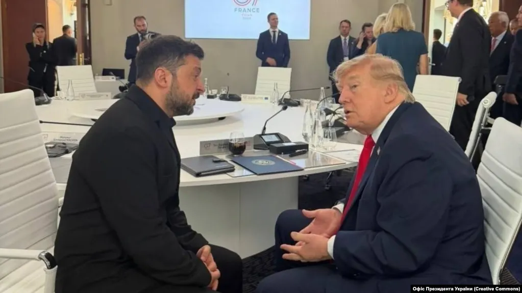 На саммите G7 в Эвиане лидеры согласовали единую позицию по Украине и рассмотрели возможные дополнительные санкции против России, а также поставки ПВО и ракет для Киева.