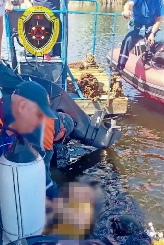 Поиски пропавшего мужчины остановлены: водолазы извлекли его из акватории Волгоградского затона в районе места пропажи.