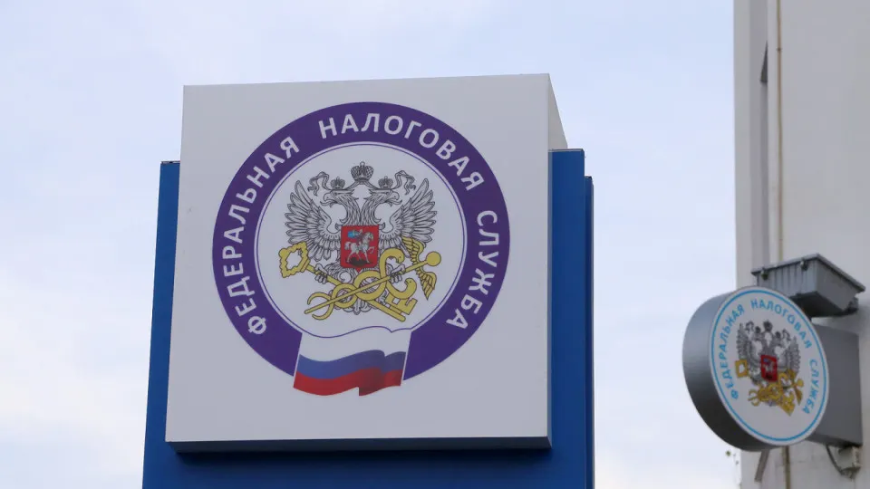 К апрелю 2026 года совокупная налоговая задолженность в России приблизилась к 4 трлн руб., сократився ли рост за счёт реструктуризаций — пока неясно.