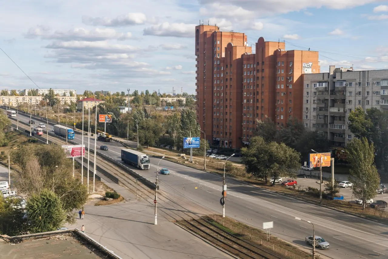 Администрация объявила электронный аукцион на выполнение капитального ремонта моста в Красноармейском районе. Начальная цена — 735,09 млн рублей, срок работ — до 1 ноября 2028 года.