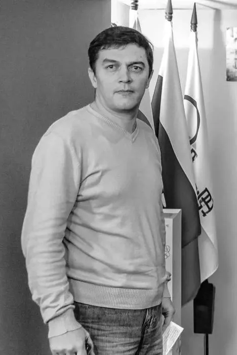 Прощание с ним запланировано на завтра в Мавзолее. Подробности не уточняются.