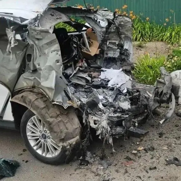 В Шебекино и селах Белянка, Козьмодемьяновка и Новая Таволжанка зафиксированы взрывы дронов: повреждены автомобили, автобусы, здания и частные дома.