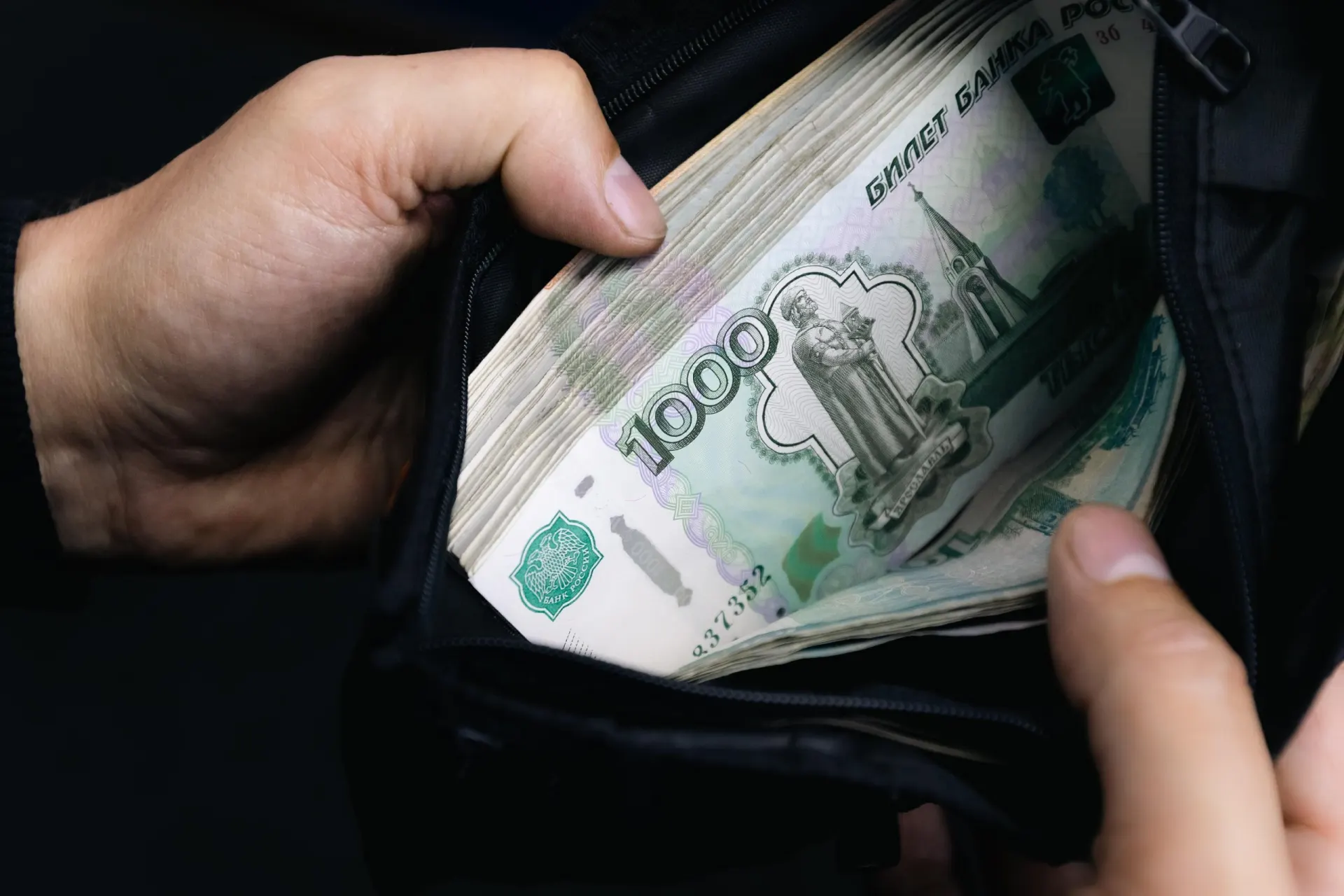 Алексей Заботкин объяснил, почему замедление инфляции не всегда приводит к снижению цен и предупредил о рисках дефляции для экономики.