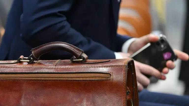 В регионе сформируют межведомственную группу для оперативной помощи предпринимателям, пострадавшим в результате ударов БПЛА по складскому комплексу. Поддержка будет осуществляться в рамках нацпроекта «Эффективная и конкурентная экономика».