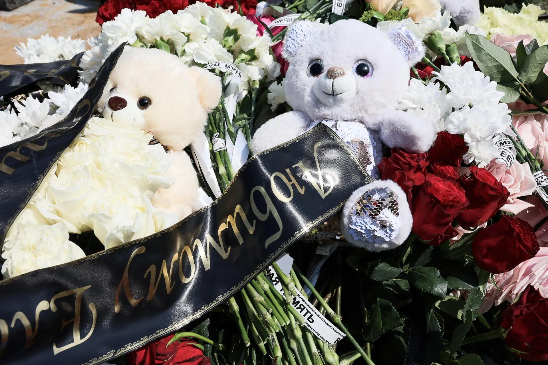 Отпевание провели в местном храме; ребёнка похоронили на кладбище под Воронежем.