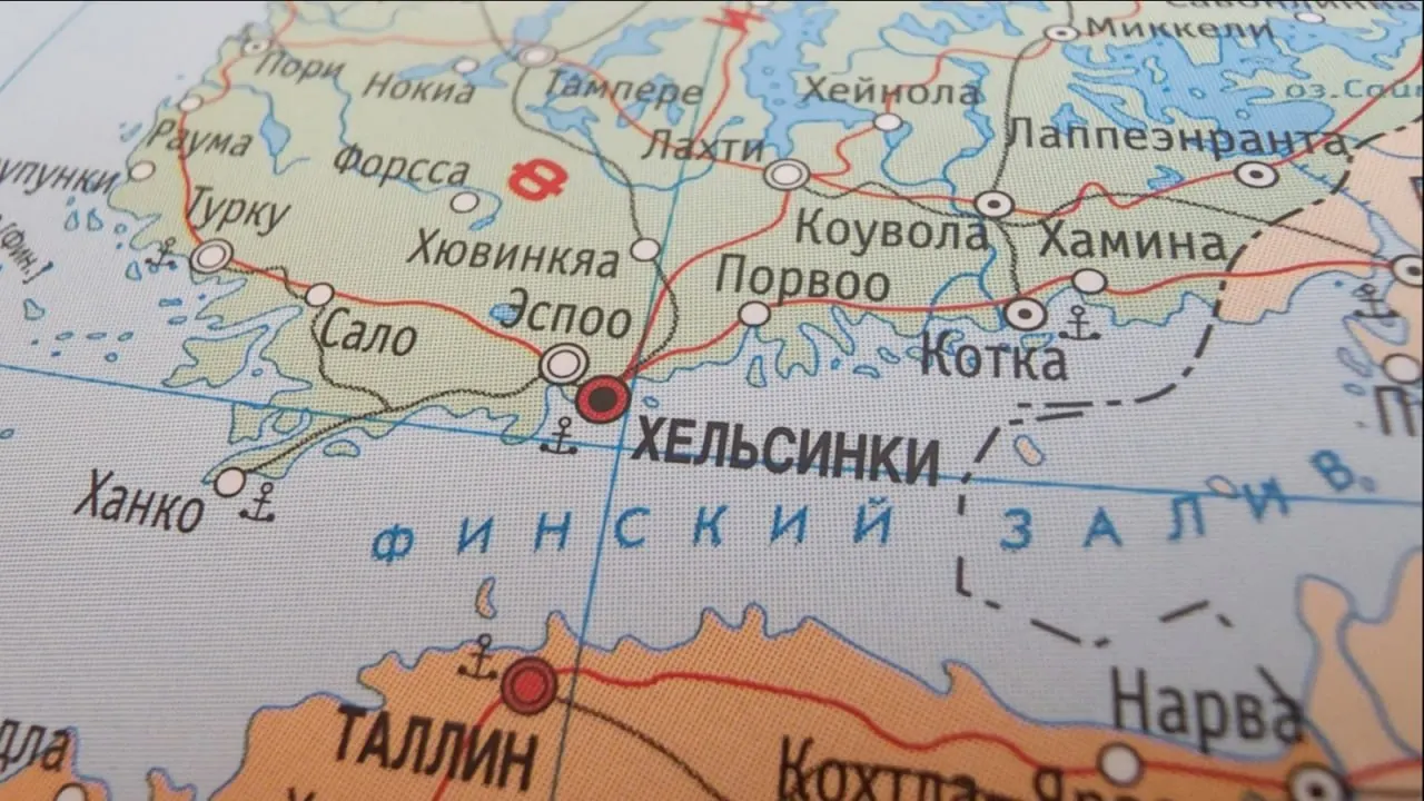 С 1 июля Россия увеличила таможенные пошлины на железнодорожные перевозки в Финляндию в восемь раз — поставки становятся убыточными и могут остановиться в ближайшие недели.