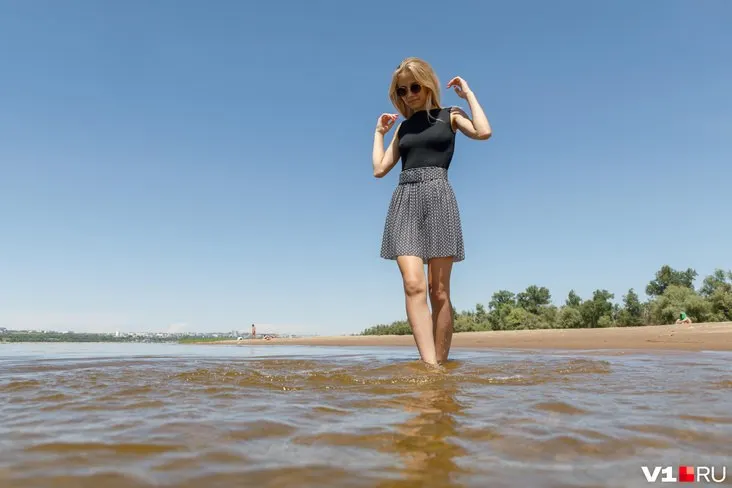 Федеральное агентство водных ресурсов продлило режим повышенных сбросов через плотину до 10 августа. По информации ведомства, работа городских пляжей при этом не пострадает.