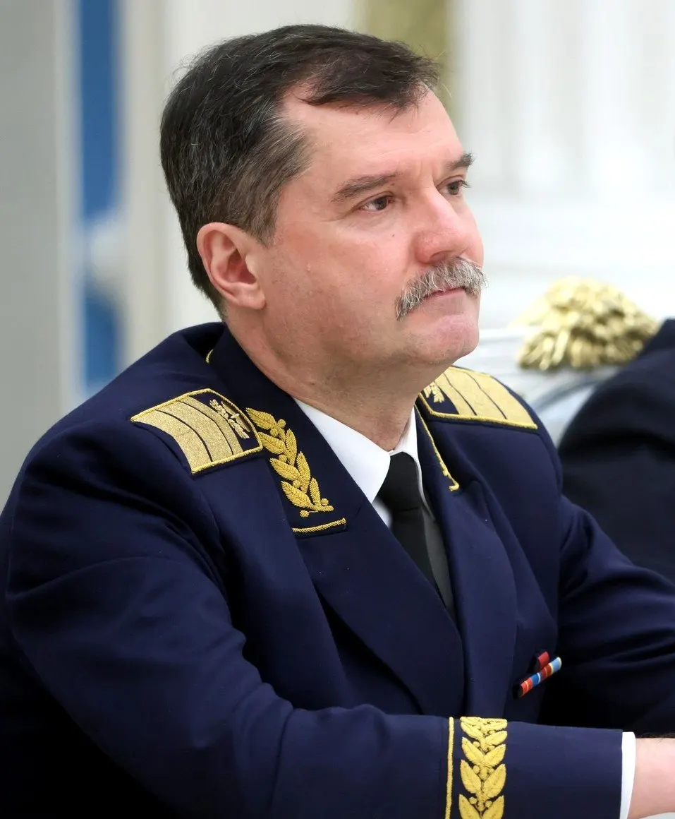 Следствие подозревает Нерадько и предполагаемых соучастников в особо крупном мошенничестве, причинившем серьёзный ущерб бюджету; ранее по тому же делу уже был задержан его экс‑заместитель.