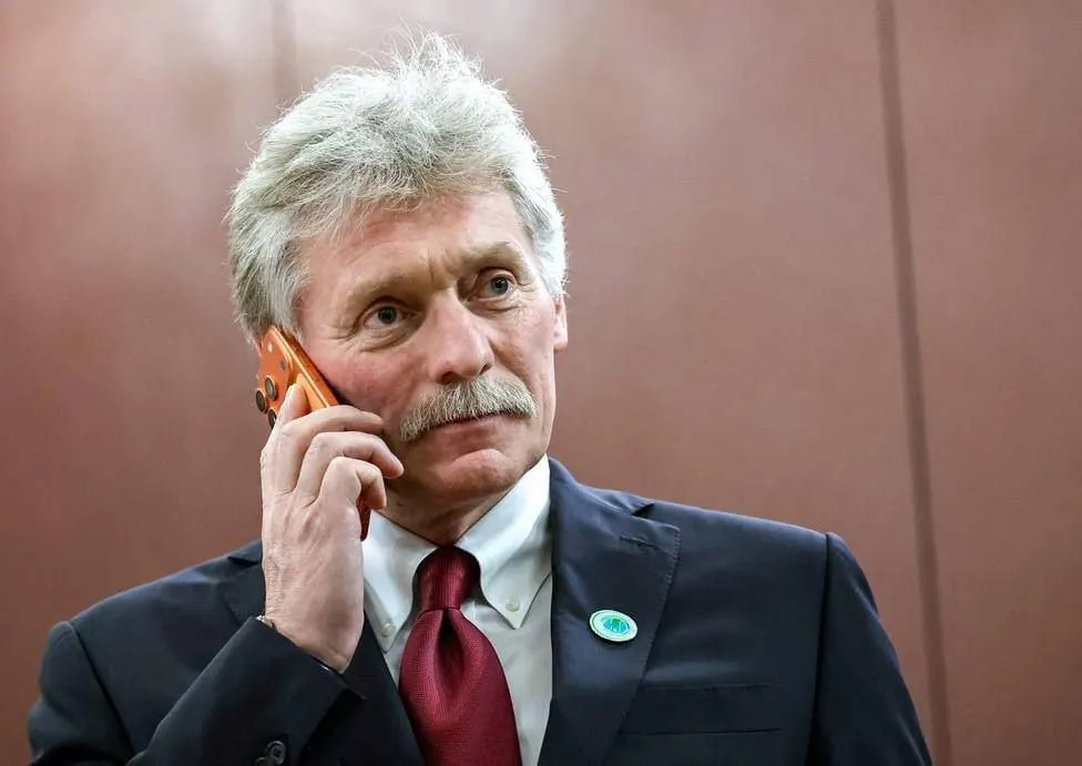 Представитель Кремля сообщил, что переговоры о восстановлении доступа к мессенджеру идут, но пока со стороны сервиса нет значительной активности; ограничения действуют с 2025 года.