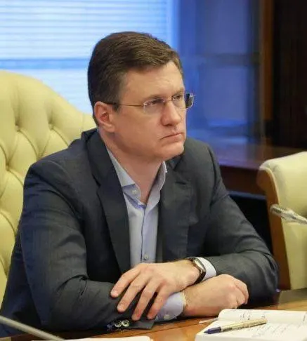 Александр Новак провёл совещание 7 июля и поручил усилить ежедневный мониторинг и координацию поставок топлива, чтобы предотвратить локальные сбои.