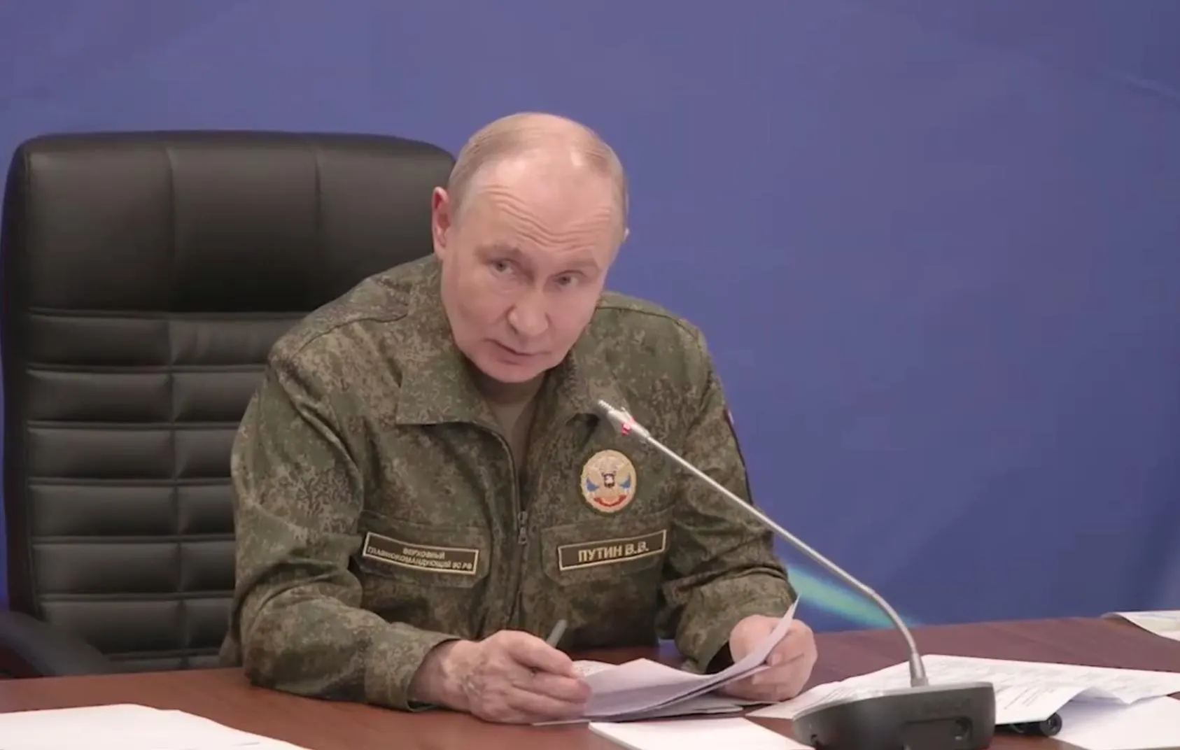 На совещании с военными президент сообщил, что российские войска освободили Константиновку; с начала года, по его словам, ВС РФ освободили 133 населённых пункта.