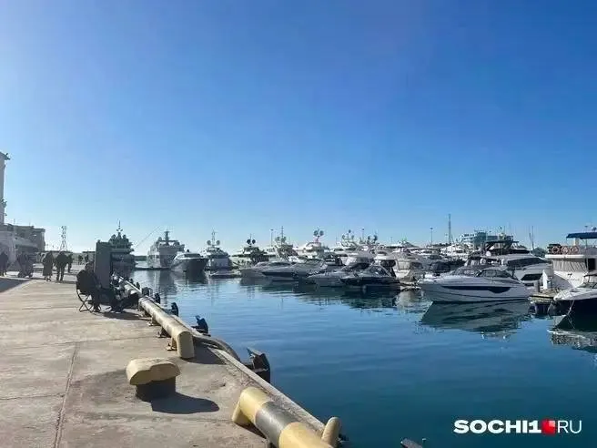 В морском порту Сочи запланированы три учебных гранатометания; в 12:35 будет включено речевое оповещение для информирования населения.