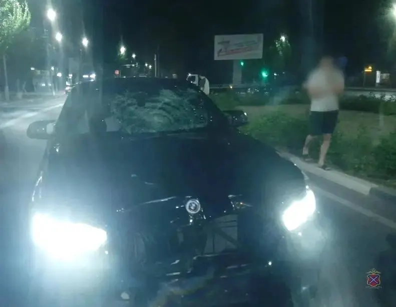 В Волгоградской области на проспекте Ленина в Волжском водитель BMW сбил велосипедиста; пострадавший погиб. Расследование продолжается.