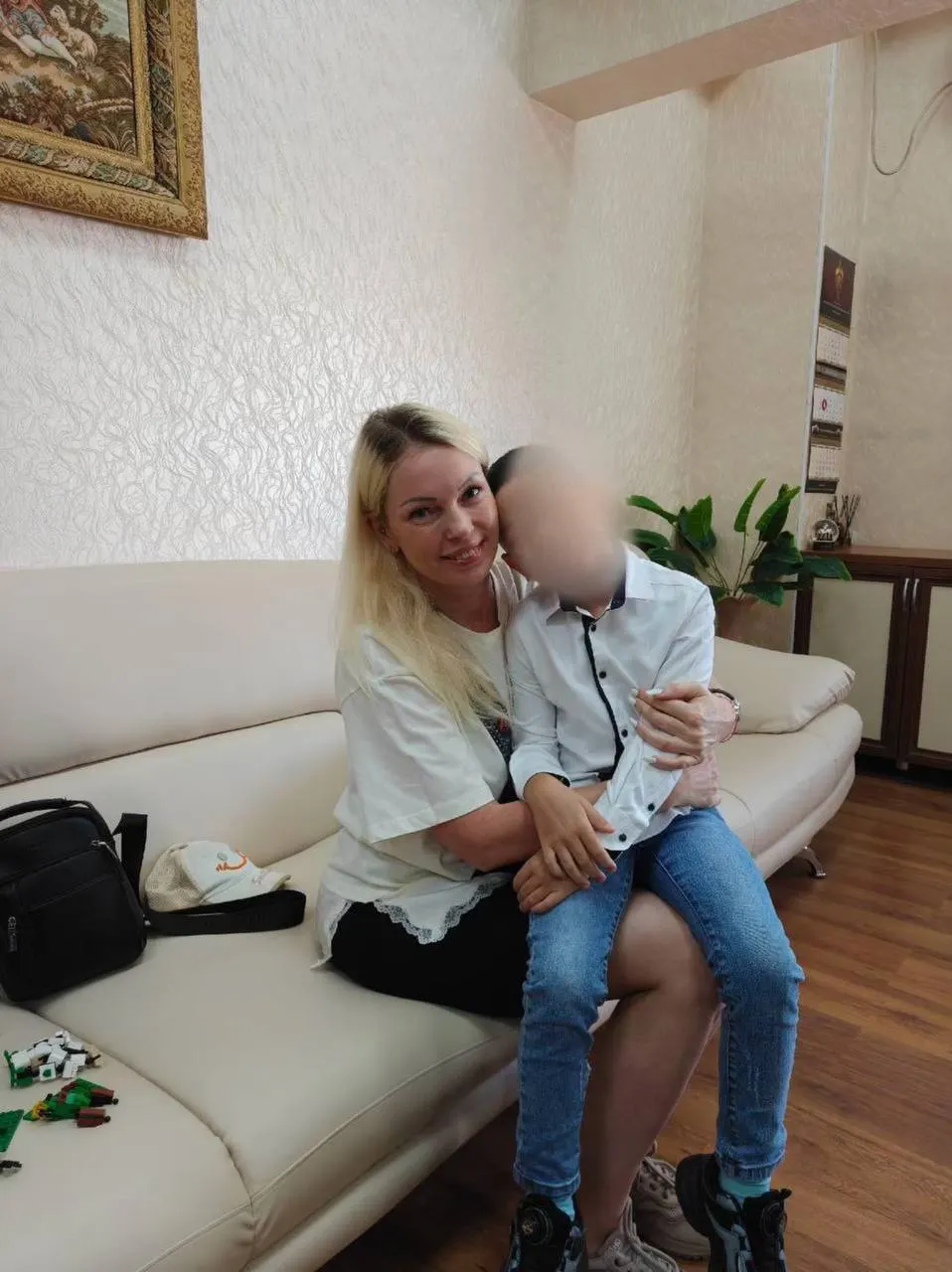 Приставы вернули матери ребёнка, которого отец прячeл более года, после совместной выезды полиции и органов опеки и разъяснительной работы.