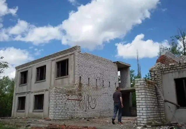 Покупателя ищут уже три года; объект требует капитального ремонта и вложений.