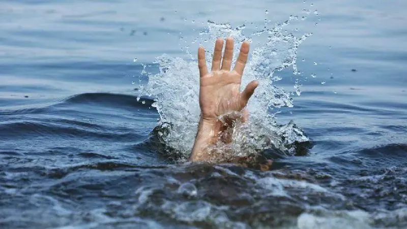 14-летний школьник погиб во время занятий по гребле в Краснодаре. Официальной информации на данный момент нет.
