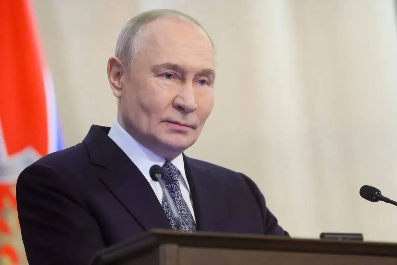 Президент поблагодарил десантников за мужество и решительные действия в ходе специальной военной операции и выразил уверенность в их дальнейшем вкладе в обороноспособность страны.