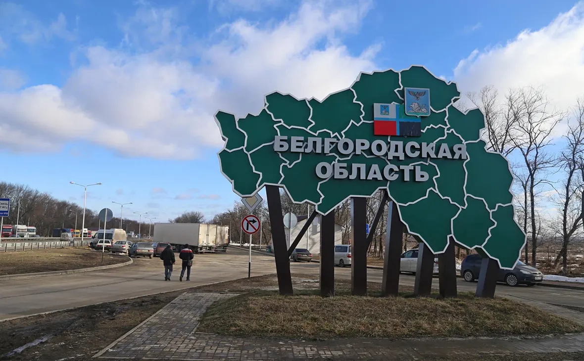 Мальчик нашёл взрывное устройство в посёлке Ракитное и поднял его; устройство сдетонировало, ребёнок погиб. В регионе призвали соблюдать осторожность.