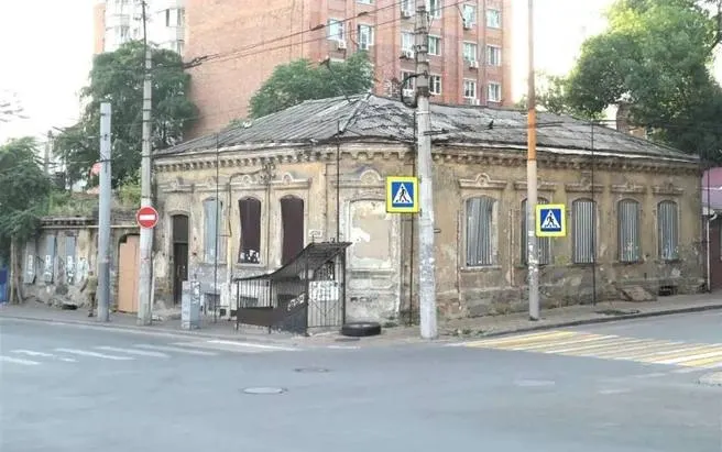 Памятник регионального значения конца XIX века выставлен на торги; начальная цена — 17 миллионов рублей, здание требует реконструкции.
