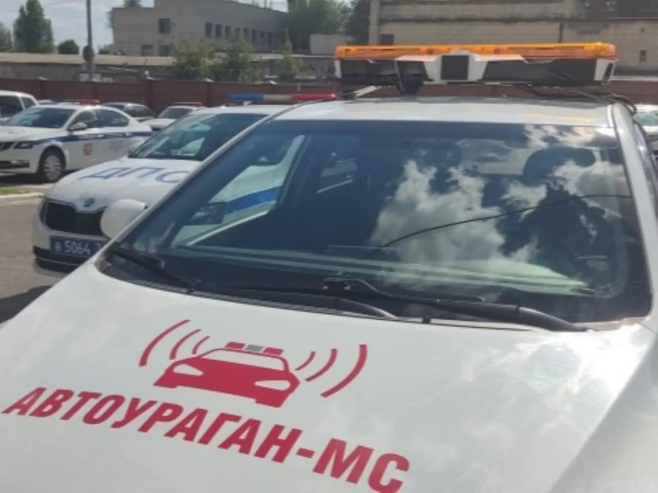 В Волгоградской области планируют внедрить камеру, способную автоматически штрафовать по госномерам и фиксировать нарушения на парковке в любую погоду.