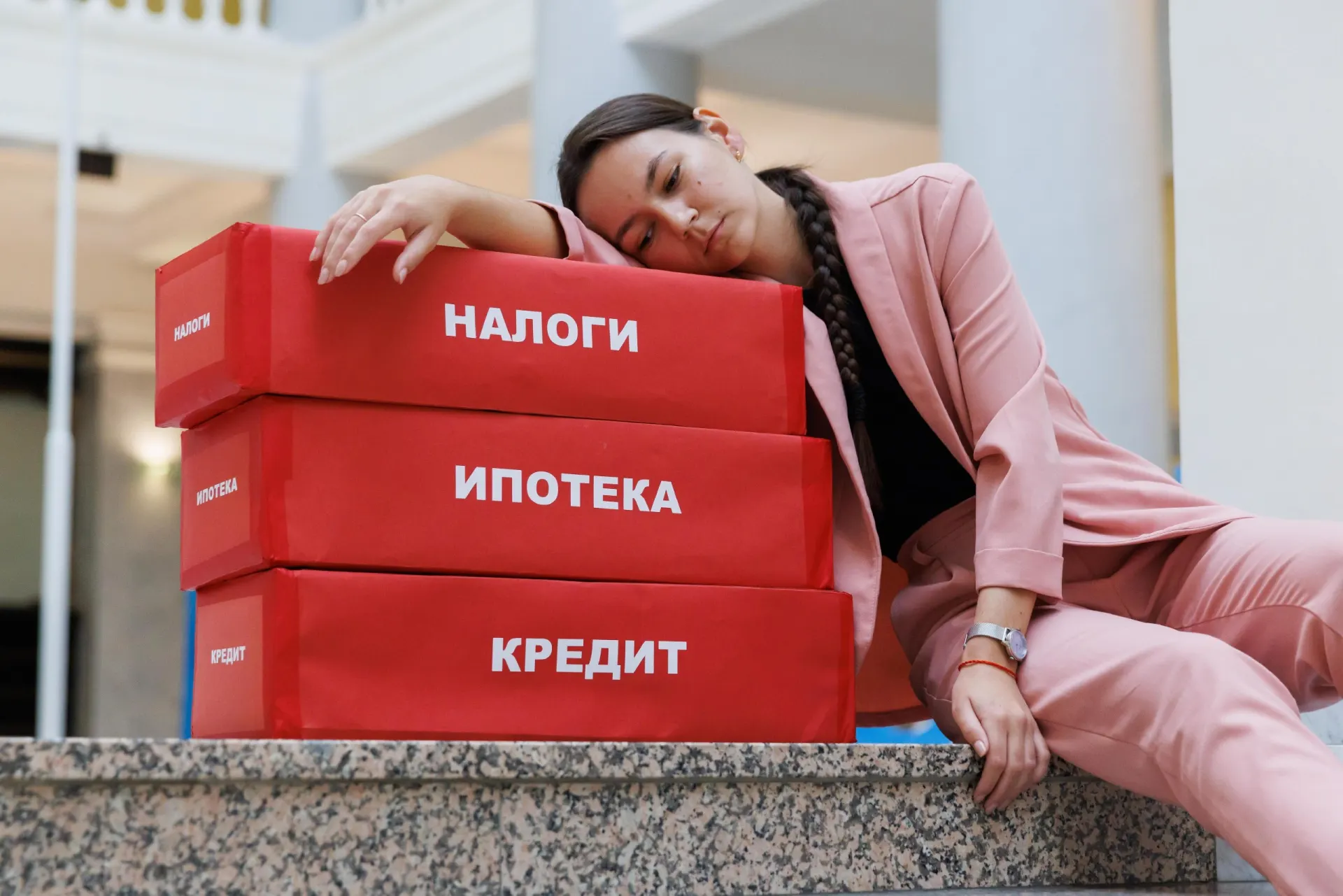 Минфин представил предложения по налогам в бюджете на три года и разъяснил, кого затронут изменения.