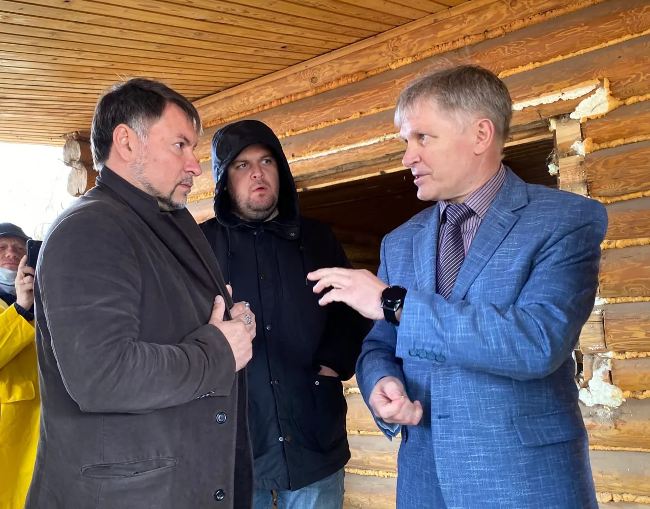 Глава Дзержинского района ушел в отставку, на новую должность назначен Илья Багров, ранее занимавшийся крупным благоустройством территории.