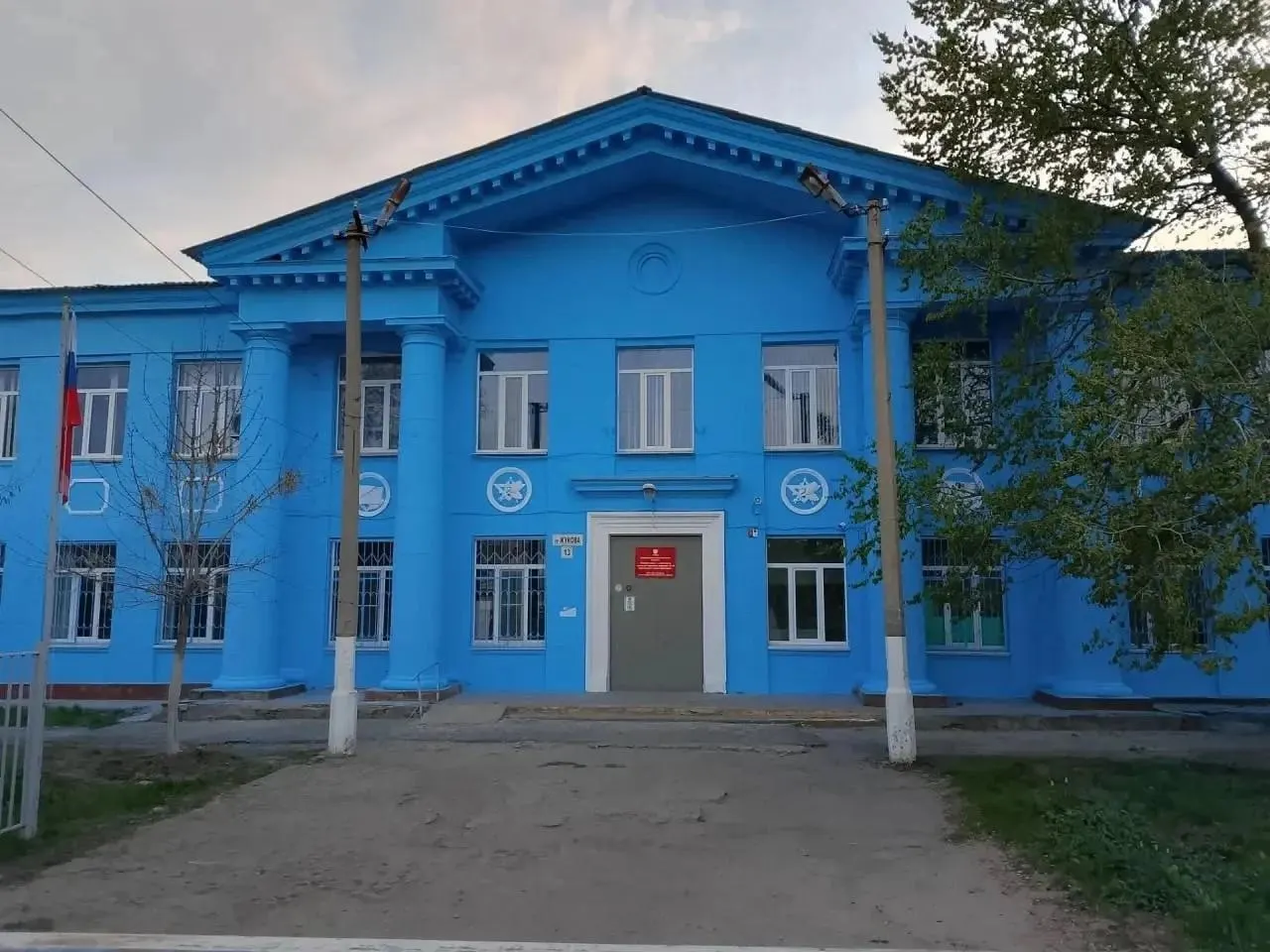 Историческое здание школы №96 на проспекте Жукова передано Волгоградскому Минюсту под центр бесплатной юридической помощи.