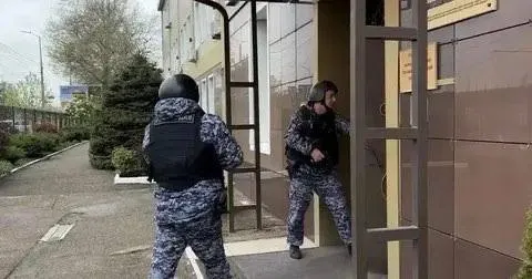 Оперативный штаб Краснодарского края сообщает о проведении учений с участием силовых ведомств и специальных служб для пресечения деятельности условных террористических групп и отработки действий служб безопасности.