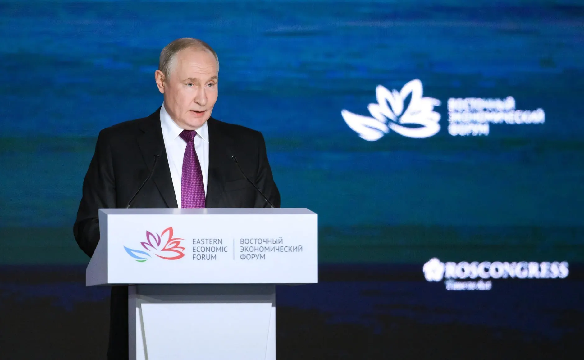 Президент отметил важность демографии и подчеркнул, что влияние СВО на рождаемость не является решающим.