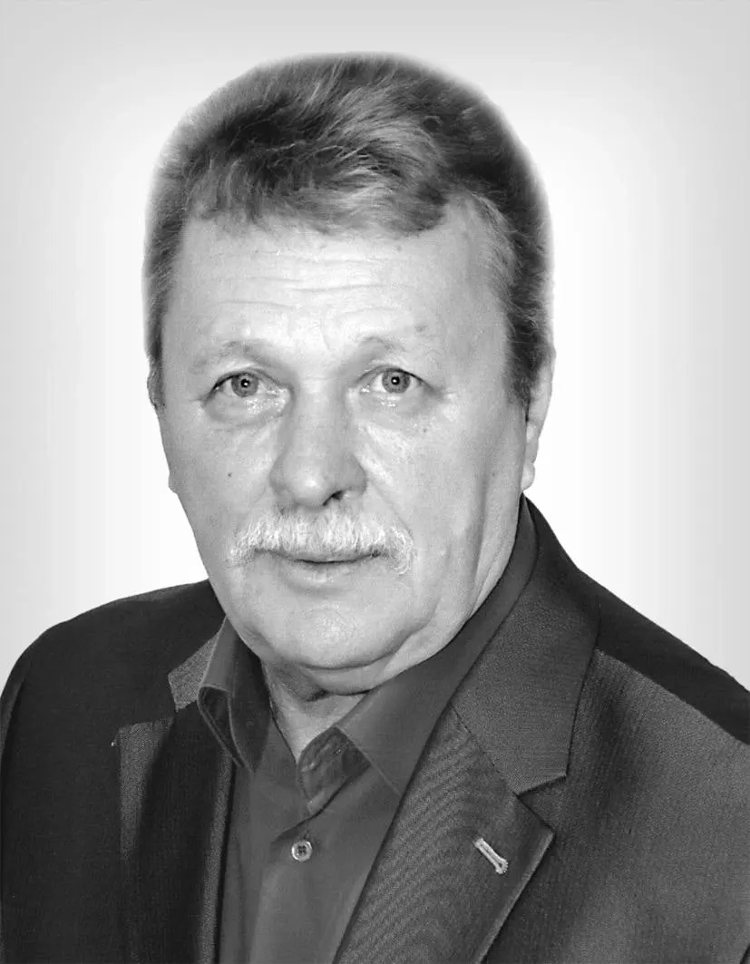 Скончался Георгий Неповинных, бывший заместитель главы Новоаннинского района. Ему было 79 лет; он долгие годы работал в ЖКХ и городском управлении, возглавлял предприятие «Водстройсервис» и увлекался охотой и разведением голубей.