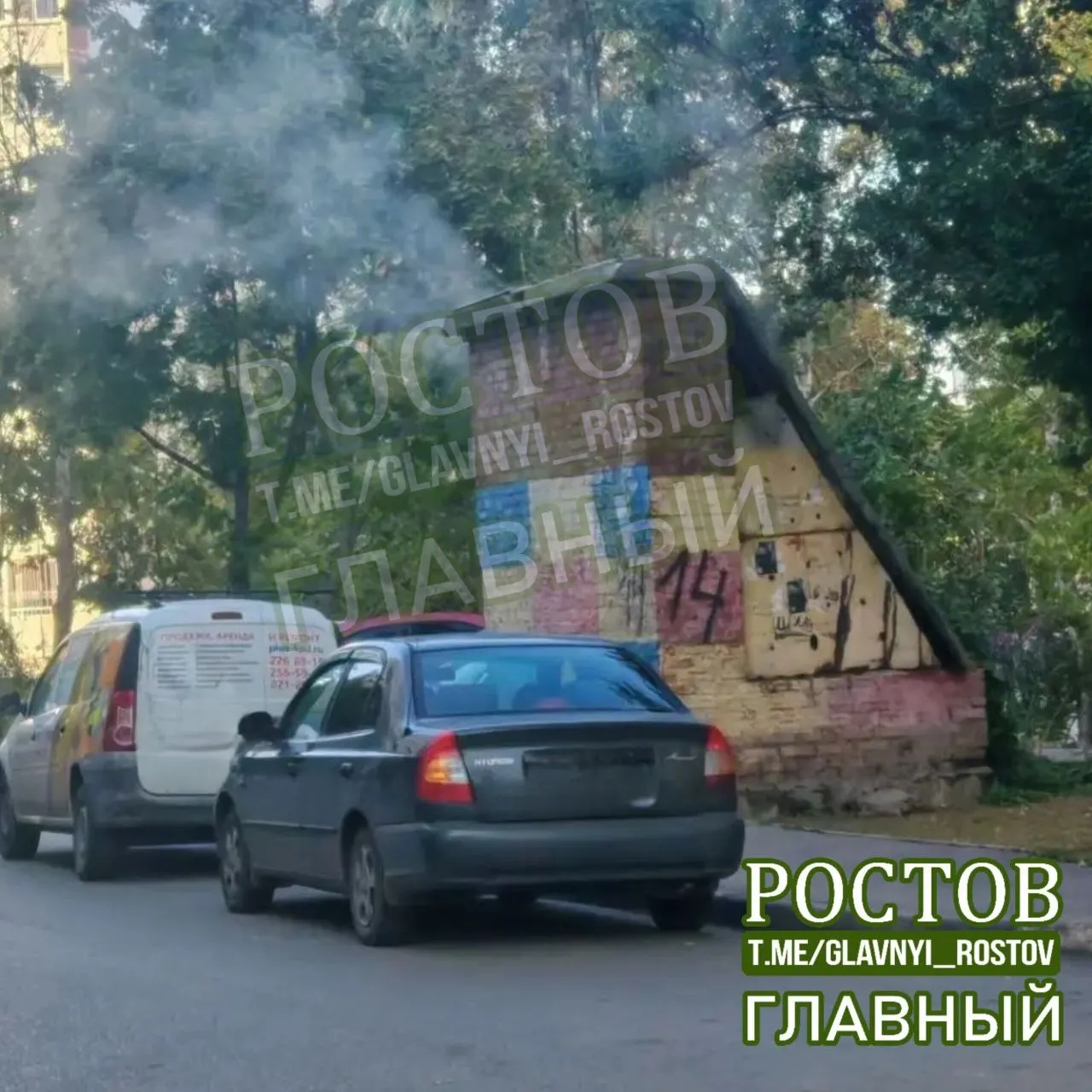 Микрорайон Темерник жалуется на порыв горячей воды в коллекторной тепловой сети; обращения в РТС остаются без ответа.